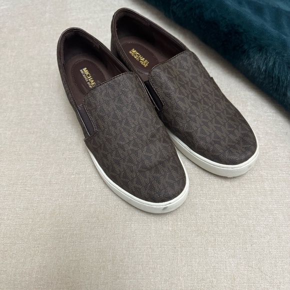 Michael Kors Shoes - Michael Kors Women's Keaton Brown Slip On Casual Shoes Sneakers Size 8.5/EU 40